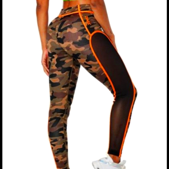 ZUMBA CAMOUFLAGE LEGGINS NEW WITH tag PRICE FIRM THANKS - Picture 3 of 4
